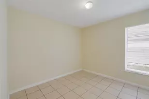 8055 King Palm Cir, Kissimmee, FL 34747 - Photo 23