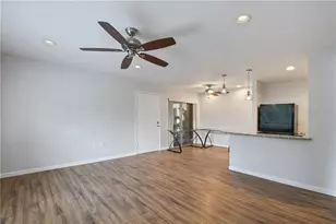136 W America St, Orlando, FL 32801 - Photo 5