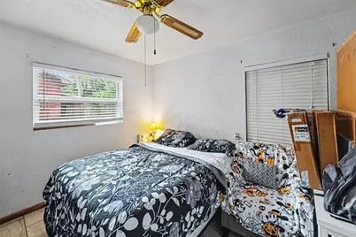 110 N Jupiter Avenue, Clearwater, FL 33755 - Photo 11
