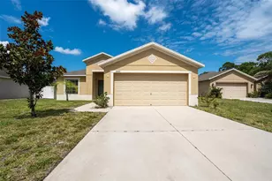 18591 Briar Oaks Dr, Hudson, FL 34667 - Photo 1