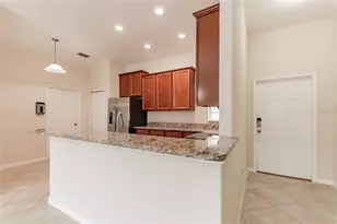 18591 Briar Oaks Dr, Hudson, FL 34667 - Photo 5