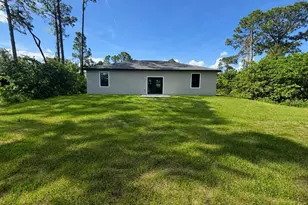 6203 Forest Ct, Labelle, FL 33935 - Photo 9
