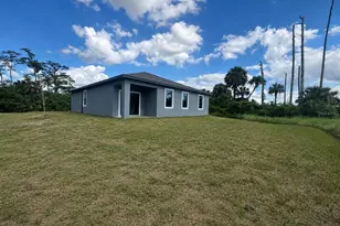 3117 Memphis Ln, Labelle, FL 33935 - Photo 11