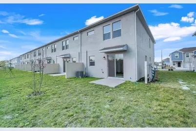 2550 Skyline Loop, Kissimmee, FL 34758 - Photo 17