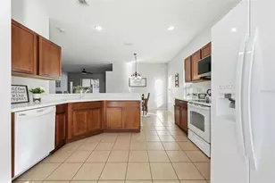 872 Sussex Dr, Davenport, FL 33896 - Photo 11