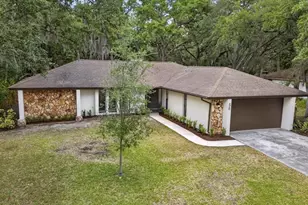 56 Bay Woods Dr, Safety Harbor, FL 34695 - Photo 3