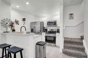 4009 Venetian Bay Dr, Kissimmee, FL 34741 - Photo 9