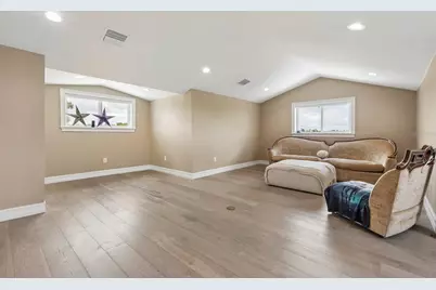 501 40th Avenue NE, Saint Petersburg, FL 33703 - Photo 43