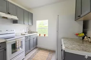 513 Lincoln Ave, Lake Wales, FL 33853 - Photo 3