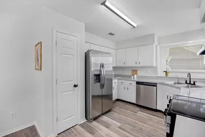 6109 W 1st Manor, Palatka, FL 32177 - Photo 13