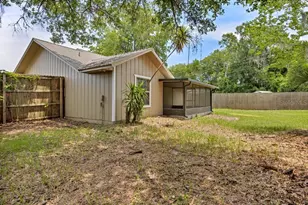 6109 W 1st Manor, Palatka, FL 32177 - Photo 29