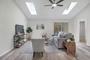6109 W 1st Manor, Palatka, FL 32177 - Photo 3
