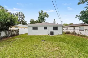 4041 53rd Ave N, Saint Petersburg, FL 33714 - Photo 15