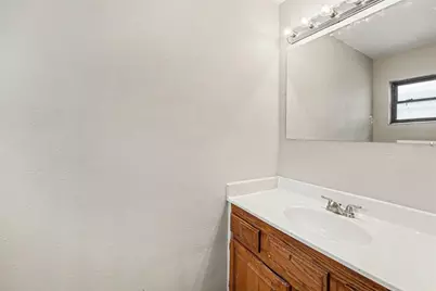 4041 53rd Avenue N, Saint Petersburg, FL 33714 - Photo 9