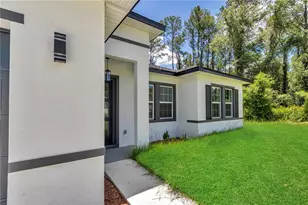 225 E Caldwell Dr, Dunnellon, FL 34434 - Photo 11