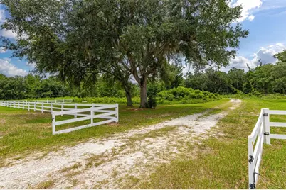 27037 Grand Oak Lane, Tavares, FL 32778 - Photo 13