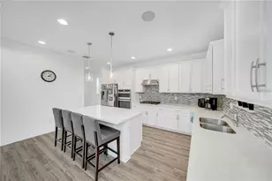 6460 Makrut Lime Dr, Winter Garden, FL 34787 - Photo 13