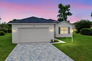 162 W Romany Loop, Beverly Hills, FL 34465 - Photo 1