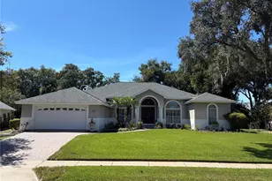 1521 Edgewater Dr, Mount Dora, FL 32757 - Photo 1