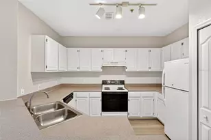 2847 Shadow View Cir, Maitland, FL 32751 - Photo 11