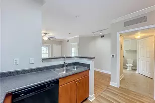 206 E South St, Orlando, FL 32801 - Photo 17