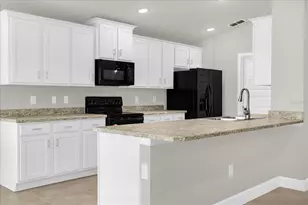 671 Tanaro Ln, Haines City, FL 33844 - Photo 9