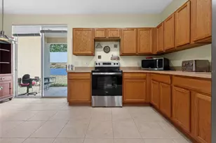 25143 Chipshot Ct, Sorrento, FL 32776 - Photo 11