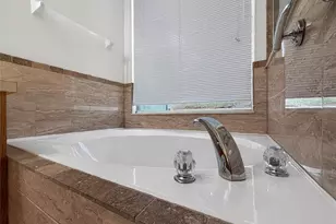 25143 Chipshot Ct, Sorrento, FL 32776 - Photo 17