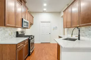 1223 Country Club Oaks Cir, Orlando, FL 32804 - Photo 5