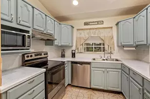 17249 Holly Ct, Umatilla, FL 32784 - Photo 9