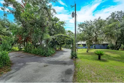 17249 Holly Court, Umatilla, FL 32784 - Photo 23