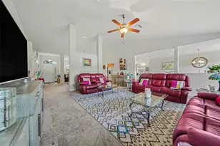 503 W Leah Ct, Fruitland Park, FL 34731 - Photo 9