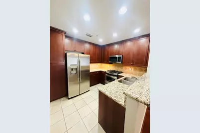 2305 Edgewater Drive #1708, Orlando, FL 32804 - Photo 5