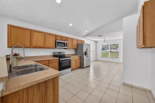 2041 Newtown Rd, Groveland, FL 34736 - Photo 9