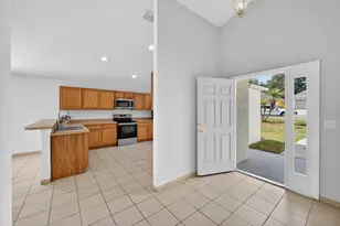 2041 Newtown Rd, Groveland, FL 34736 - Photo 9