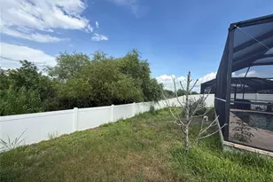 11865 Sunburst Marble Rd, Riverview, FL 33579 - Photo 3