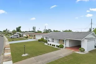 816 Oakmont Ave, Sun City Center, FL 33573 - Photo 35