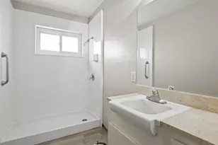 816 Oakmont Ave, Sun City Center, FL 33573 - Photo 5