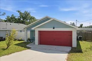 14584 20th St, Dade City, FL 33523 - Photo 1