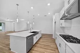 903 Ladyfish Trl, Saint Cloud, FL 34769 - Photo 5