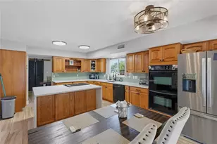 3181 Whisper Wind Dr, Saint Cloud, FL 34771 - Photo 11