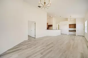 1126 Corvina Dr, Davenport, FL 33897 - Photo 5