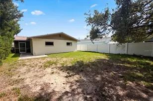 1431 Coburn Dr, Tarpon Springs, FL 34689 - Photo 25