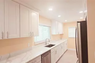 1954 Deerfield Dr, Lakeland, FL 33813 - Photo 9