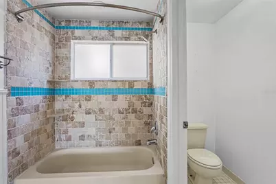 5673 Parkview Lake Drive, Orlando, FL 32821 - Photo 23