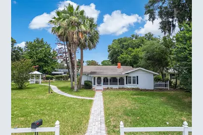 1635 Gertrude Place, Mount Dora, FL 32757 - Photo 1