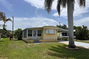 7388 SE Swan Ave, Hobe Sound, FL 33455 - Photo 1