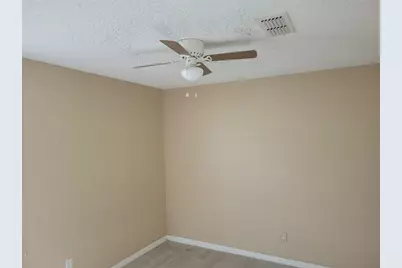 1142 Bluegrass Drive, Groveland, FL 34736 - Photo 7
