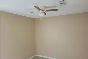 1142 Bluegrass Dr, Groveland, FL 34736 - Photo 7