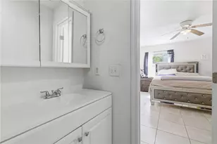 5219 Via Hacienda Cir, Orlando, FL 32839 - Photo 9